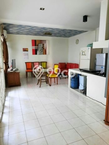 Rumah Modern 3 Kamar LT 180m2 di Kota Wisata Rumah Modern 3 Kamar LT 180m2 di Kota Wisata