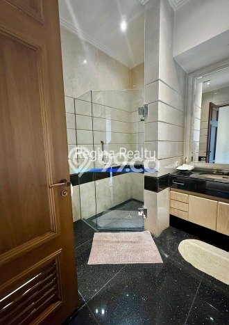 For Sale! Premium House LT 1430m2 Desain Elegan di Pondok Indah For Sale! Premium House LT 1430m2 Desain Elegan di Pondok Indah