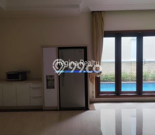 Hunian Minimalis dengan LT 450m2 & LB 400m2 Disewakan di Pondok Indah Hunian Minimalis dengan LT 450m2 & LB 400m2 Disewakan di Pondok Indah