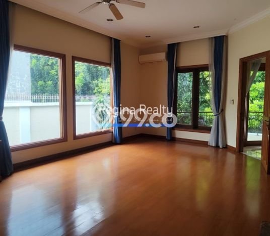 Hunian Minimalis dengan LT 450m2 & LB 400m2 Disewakan di Pondok Indah Hunian Minimalis dengan LT 450m2 & LB 400m2 Disewakan di Pondok Indah