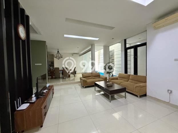 Rumah sewa siap pakai 4 KT di Pondok Indah, Jakarta Selatan Rumah sewa siap pakai 4 KT di Pondok Indah, Jakarta Selatan