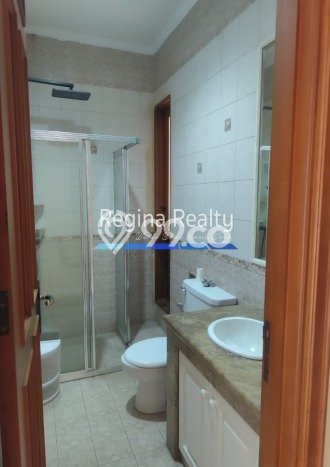 Hunian Minimalis dengan LT 450m2 & LB 400m2 Disewakan di Pondok Indah Hunian Minimalis dengan LT 450m2 & LB 400m2 Disewakan di Pondok Indah