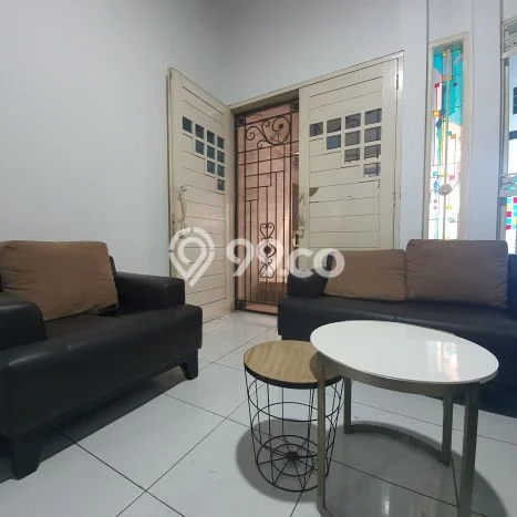 Rumah Elit Modern Tanpa Renovasi di Moch Toha Bandung Rumah Elit Modern Tanpa Renovasi di Moch Toha Bandung