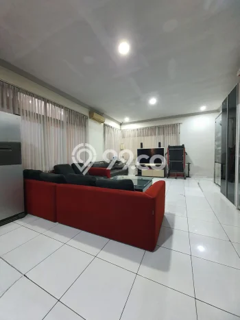 Rumah Elit Modern Tanpa Renovasi di Moch Toha Bandung Rumah Elit Modern Tanpa Renovasi di Moch Toha Bandung