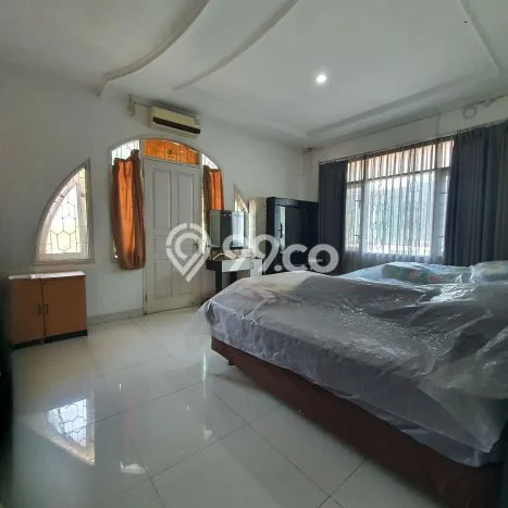 Rumah Elit Modern Tanpa Renovasi di Moch Toha Bandung Rumah Elit Modern Tanpa Renovasi di Moch Toha Bandung