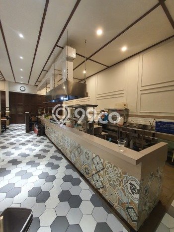 Ruko For Rent Kawasan , Luas 400m2m², Area Utama, Lokasi Bagus Ruko For Rent Kawasan , Luas 400m2m², Area Utama, Lokasi Bagus