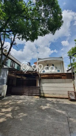 Rumah Elit Modern Tanpa Renovasi di Moch Toha Bandung Rumah Elit Modern Tanpa Renovasi di Moch Toha Bandung