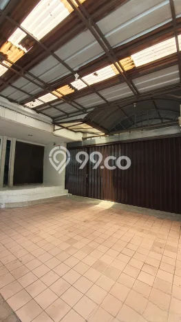 Rumah Elit Modern Tanpa Renovasi di Moch Toha Bandung Rumah Elit Modern Tanpa Renovasi di Moch Toha Bandung