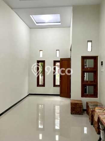Jual Rumah Strategis Bagus Punya 2 KT di Colomadu Solo SHM Jual Rumah Strategis Bagus Punya 2 KT di Colomadu Solo SHM