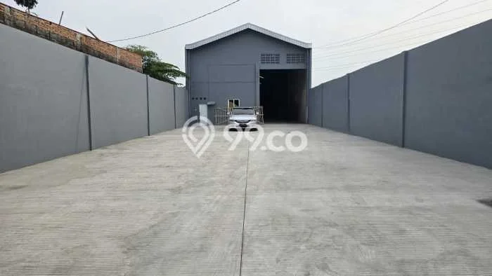 LOKASI STRATEGIS! Gudang Disewakan Kawasan Gatak, Luas 2045m², Kawasan Berkembang LOKASI STRATEGIS! Gudang Disewakan Kawasan Gatak, Luas 2045m², Kawasan Berkembang
