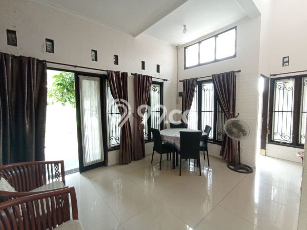 Disewakan Cepat Rumah Kondisi Bagus di Area Banjarsari, Solo Disewakan Cepat Rumah Kondisi Bagus di Area Banjarsari, Solo