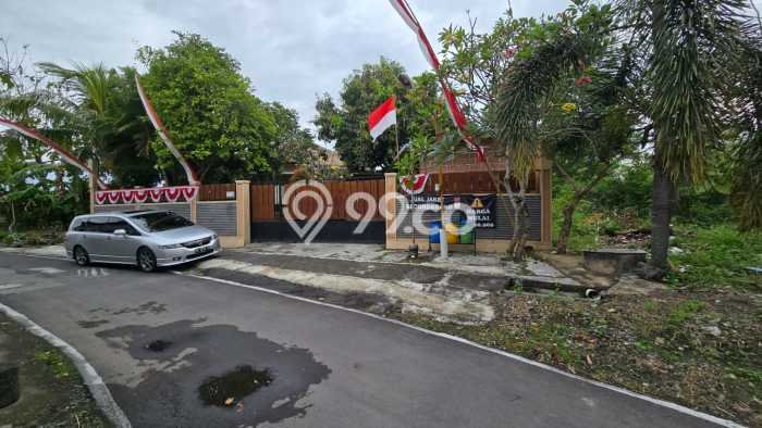 Rumah Strategis dengan Luas Tanah 1023m² dan Luas Bangunan 600m² di Area Sawit, Boyolali Rumah Strategis dengan Luas Tanah 1023m² dan Luas Bangunan 600m² di Area Sawit, Boyolali