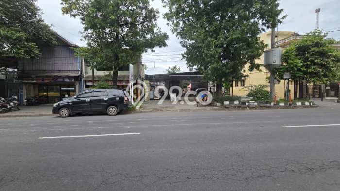 Untuk Dijual Tanah di Pasar Kliwon Solo Luas 932m2 SHM Untuk Dijual Tanah di Pasar Kliwon Solo Luas 932m2 SHM