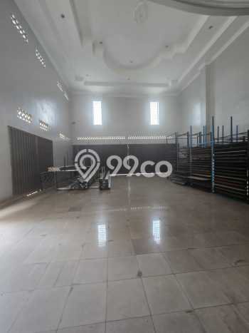 LOKASI BISNIS! Gudang Disewakan Kawasan Serengan, Luas 1260m2m², Akses Strategis LOKASI BISNIS! Gudang Disewakan Kawasan Serengan, Luas 1260m2m², Akses Strategis