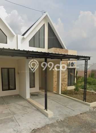 For Sale Rumah 2 Kamar Lokasi Ideal Nyaman dan Strategis di Colomadu For Sale Rumah 2 Kamar Lokasi Ideal Nyaman dan Strategis di Colomadu
