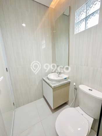 Rumah Asri area Colomadu, 3 KT, Area Strategis, Luas 80m2m² LB 98m2m² Rumah Asri area Colomadu, 3 KT, Area Strategis, Luas 80m2m² LB 98m2m²