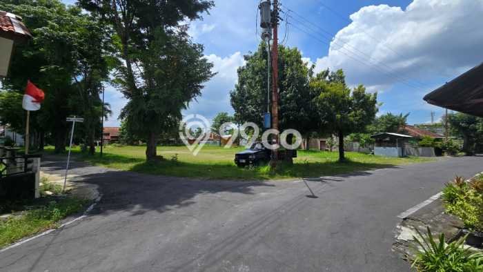 Tanah di mojosongo, Solo Luas 2323m2 Dijual Segera Tanah di mojosongo, Solo Luas 2323m2 Dijual Segera