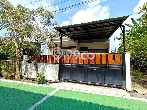 LOKASI STRATEGIS! Rumah kawasan Baki, Akses ke Stasiun, 2 KM, LT 156m² LB 89m² LOKASI STRATEGIS! Rumah kawasan Baki, Akses ke Stasiun, 2 KM, LT 156m² LB 89m²