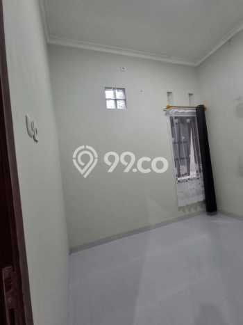 Lokasi strategis! Rumah siap pakai disewakan di Laweyan LB 80m2 Lokasi strategis! Rumah siap pakai disewakan di Laweyan LB 80m2