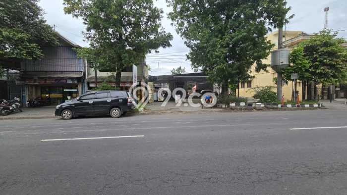 Untuk Dijual Tanah di Pasar Kliwon Solo Luas 932m2 SHM Untuk Dijual Tanah di Pasar Kliwon Solo Luas 932m2 SHM