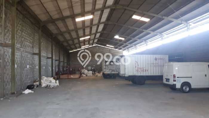 PRIME LOCATION! Gudang Kawasan Kartasura, Luas 1500m², Area Ramai, Siap Untuk Digunakan PRIME LOCATION! Gudang Kawasan Kartasura, Luas 1500m², Area Ramai, Siap Untuk Digunakan