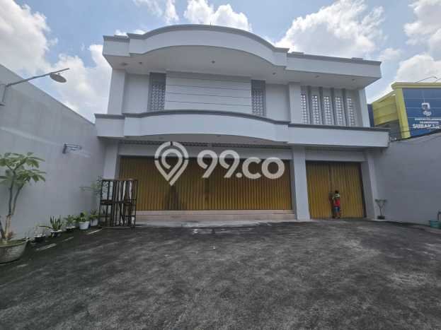 LOKASI BISNIS! Gudang Disewakan Kawasan Serengan, Luas 1260m2m², Akses Strategis LOKASI BISNIS! Gudang Disewakan Kawasan Serengan, Luas 1260m2m², Akses Strategis