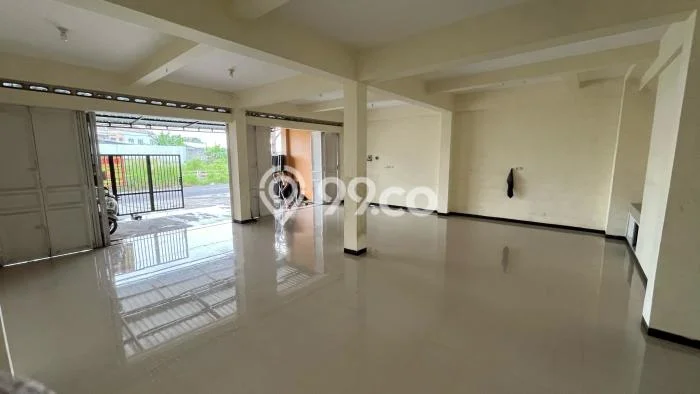 Unit Ruko Disewa Lokasi Baki, Sukoharjo Spesifikasi Luas Bangunan 300m2 Unit Ruko Disewa Lokasi Baki, Sukoharjo Spesifikasi Luas Bangunan 300m2
