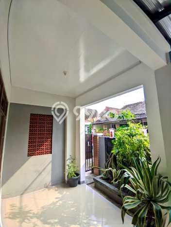 PROMO SPESIAL! Rumah Untuk Investasi di Gentan, Luas 165m2m² LB 170m2m² PROMO SPESIAL! Rumah Untuk Investasi di Gentan, Luas 165m2m² LB 170m2m²