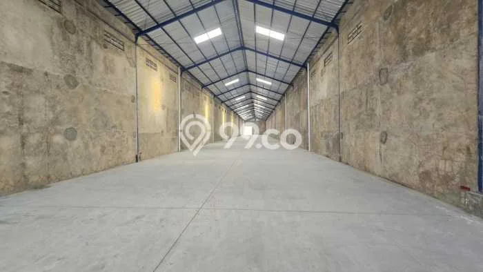 LOKASI STRATEGIS! Gudang Disewakan Kawasan Gatak, Luas 2045m², Kawasan Berkembang LOKASI STRATEGIS! Gudang Disewakan Kawasan Gatak, Luas 2045m², Kawasan Berkembang