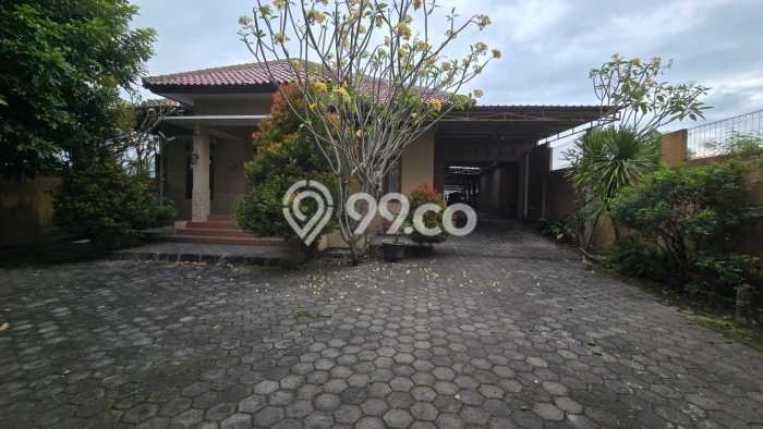 Rumah Strategis dengan Luas Tanah 1023m² dan Luas Bangunan 600m² di Area Sawit, Boyolali Rumah Strategis dengan Luas Tanah 1023m² dan Luas Bangunan 600m² di Area Sawit, Boyolali