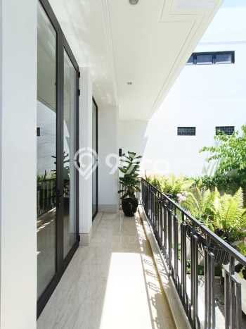 Rumah Mewah LB 356m2 Siap Huni Desain Elegan di Radio Dalam, Jakarta Selatan Rumah Mewah LB 356m2 Siap Huni Desain Elegan di Radio Dalam, Jakarta Selatan
