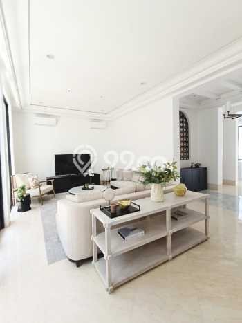Rumah Mewah LB 356m2 Siap Huni Desain Elegan di Radio Dalam, Jakarta Selatan Rumah Mewah LB 356m2 Siap Huni Desain Elegan di Radio Dalam, Jakarta Selatan