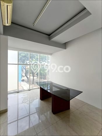 Kantor Dijual di Kebayoran Lama Jakarta Selatan dengan LB 600m2 Kantor Dijual di Kebayoran Lama Jakarta Selatan dengan LB 600m2