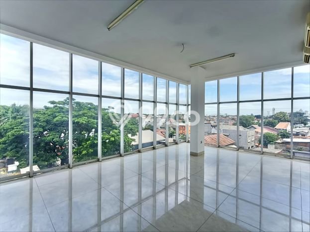 Kantor Dijual di Kebayoran Lama Jakarta Selatan dengan LB 600m2 Kantor Dijual di Kebayoran Lama Jakarta Selatan dengan LB 600m2