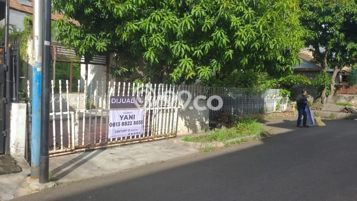 Tanah Siap Bangun Dijual di Jakarta Timur Punya Luas 303m2 Tanah Siap Bangun Dijual di Jakarta Timur Punya Luas 303m2