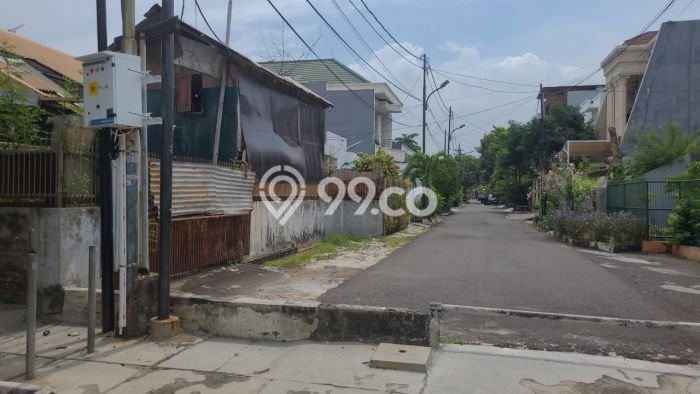 Tanah Siap Bangun Dijual di Jakarta Timur Punya Luas 303m2 Tanah Siap Bangun Dijual di Jakarta Timur Punya Luas 303m2