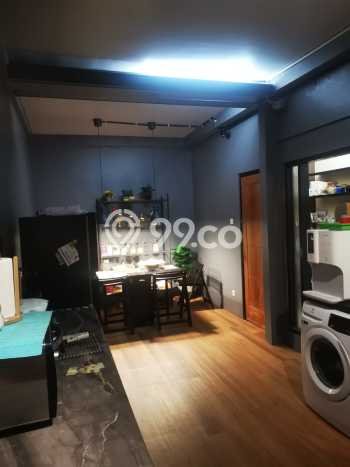 Rumah Mewah LB 90m2 Siap Pakai Desain Elegan di Bintaro, Tangerang Selatan Rumah Mewah LB 90m2 Siap Pakai Desain Elegan di Bintaro, Tangerang Selatan