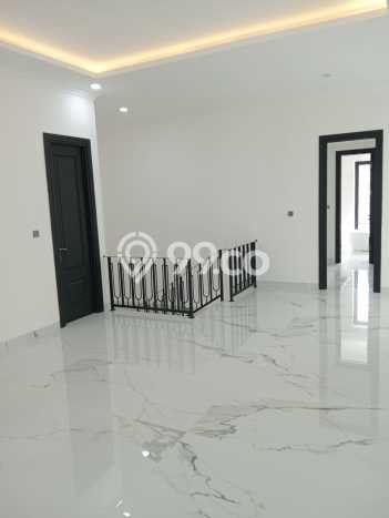 Rumah Elit Modern Tanpa Renovasi di Bintaro Tangerang Selatan Rumah Elit Modern Tanpa Renovasi di Bintaro Tangerang Selatan