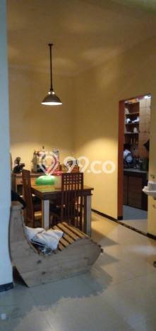 Rumah Minimalis 4 Kamar LT 240m2 di Veteran Rumah Minimalis 4 Kamar LT 240m2 di Veteran