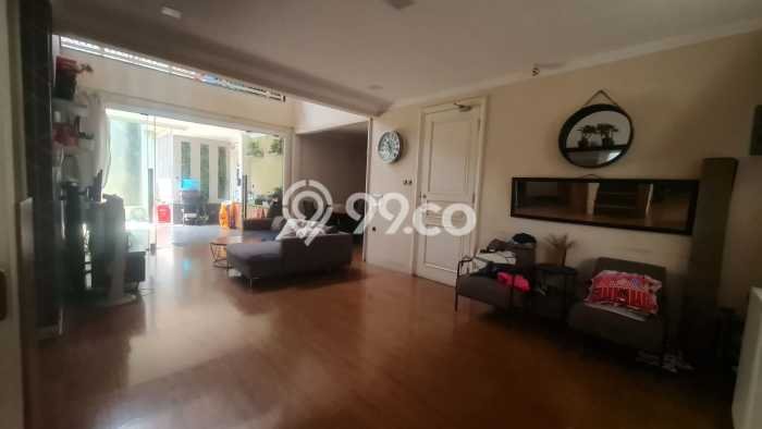 Jual Rumah Luas Megah Dengan View Eksklusif di Sektor 9-Bintaro, Tangerang Selatan Jual Rumah Luas Megah Dengan View Eksklusif di Sektor 9-Bintaro, Tangerang Selatan