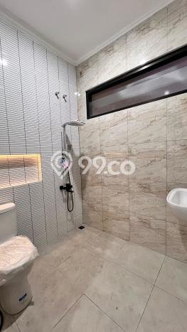 Dijual Rumah Premium dengan Fasilitas Sekitar Komplit di BSD, Tangerang Selatan Dijual Rumah Premium dengan Fasilitas Sekitar Komplit di BSD, Tangerang Selatan