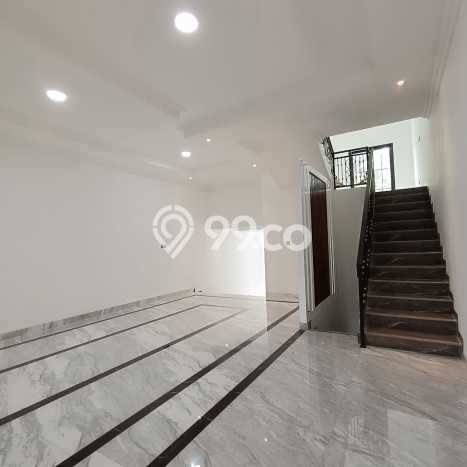 Ready to Use! Luxury House LT 215m2 Desain Elegan di Sektor 9-Bintaro Ready to Use! Luxury House LT 215m2 Desain Elegan di Sektor 9-Bintaro