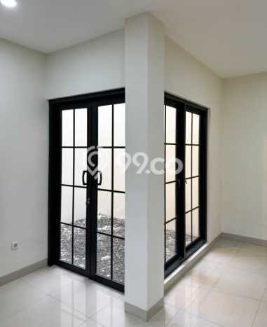 Rumah di Graha Raya, Tangerang, LT 112m² LB 190m² Rumah di Graha Raya, Tangerang, LT 112m² LB 190m²