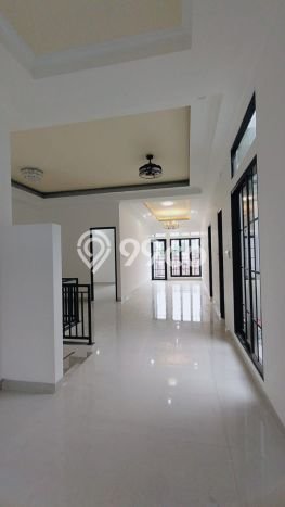 Siap Huni Rumah Mewah 5 Kamar di BSD Dekat ke Mana Pun Siap Huni Rumah Mewah 5 Kamar di BSD Dekat ke Mana Pun