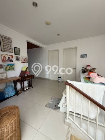 Rumah Lokasi Strategis di Bintaro, Tangerang Selatan, Luas 210m² LB 234m² Rumah Lokasi Strategis di Bintaro, Tangerang Selatan, Luas 210m² LB 234m²
