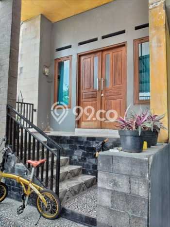 Rumah Strategis Minimalis Lb 200m2 di Kartasura, Sukoharjo Rumah Strategis Minimalis Lb 200m2 di Kartasura, Sukoharjo