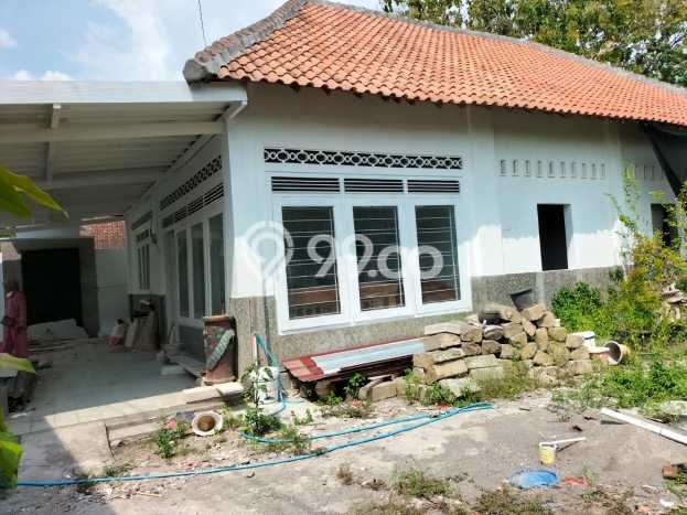 Dijual Hunian Mewah dengan Fasilitas Sekitar Komplit di Grogol, Solo Dijual Hunian Mewah dengan Fasilitas Sekitar Komplit di Grogol, Solo