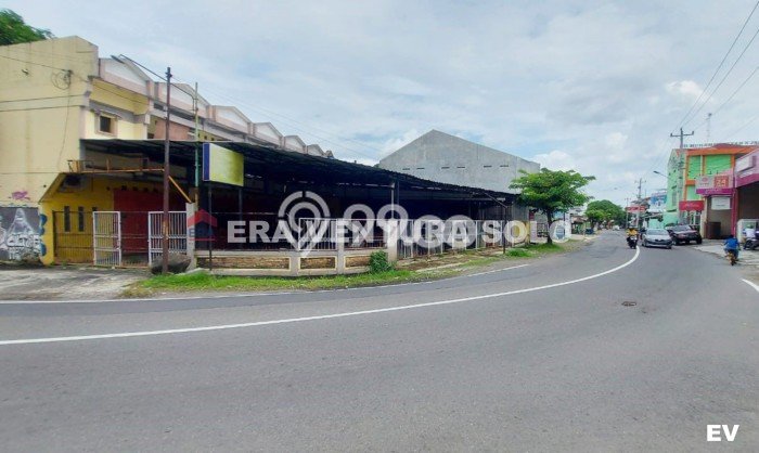 Komersial Dijual Lokasi Emas di Jebres Luas 400m2 Komersial Dijual Lokasi Emas di Jebres Luas 400m2