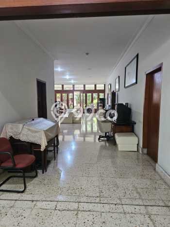 Rumah Elit Modern Siap Huni di Surabaya Kota Surabaya Rumah Elit Modern Siap Huni di Surabaya Kota Surabaya
