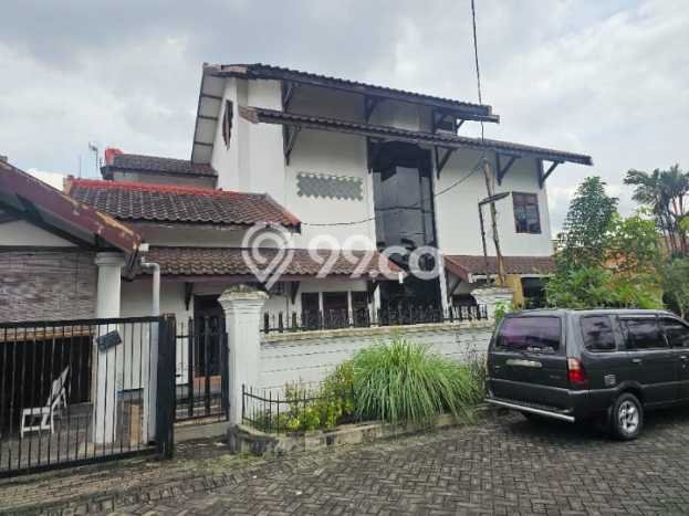 Rumah Luxury Modern Siap Huni di Manyar Surabaya Rumah Luxury Modern Siap Huni di Manyar Surabaya